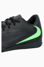 Футзалки Nike Phantom 6 Low Club IC - черный