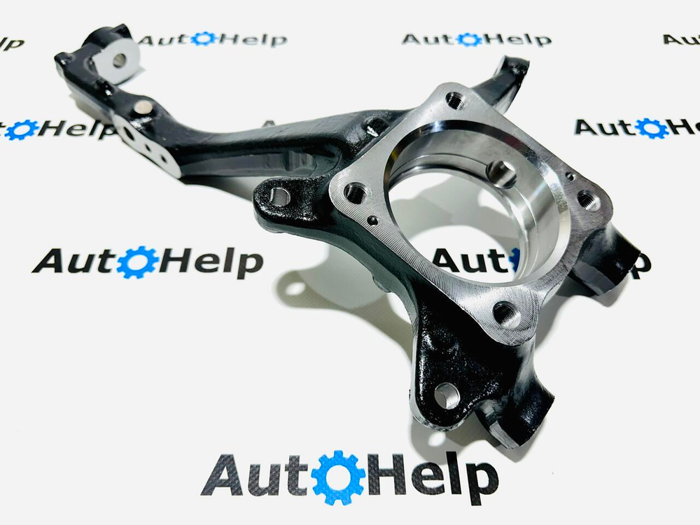 Кулак поворотный 43211-0K030, 43211-0K040 передний правый Toyota Fortuner
