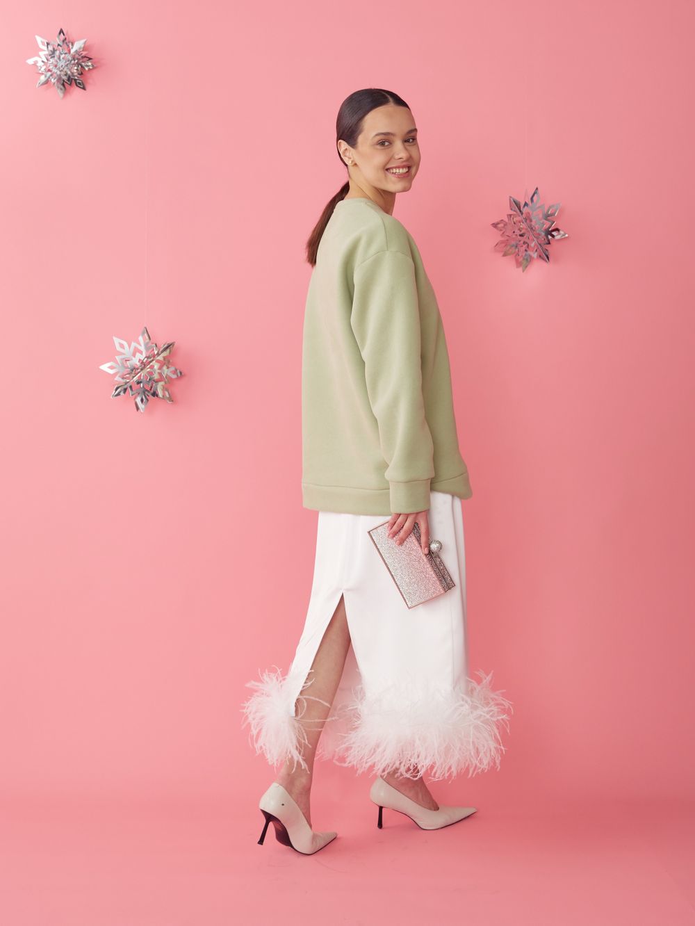 ЮБКА САТИНОВАЯ С ПЕРЬЯМИ WHITE