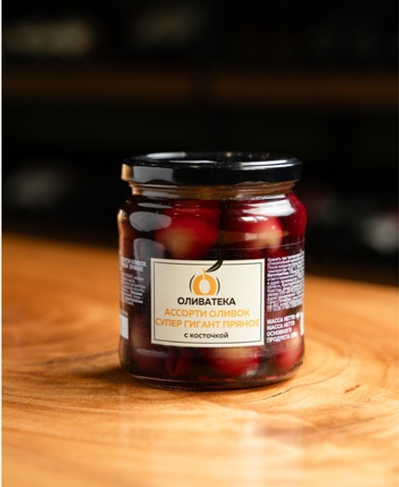Ассорти оливок супер гигант пряное с косточкой 460 г