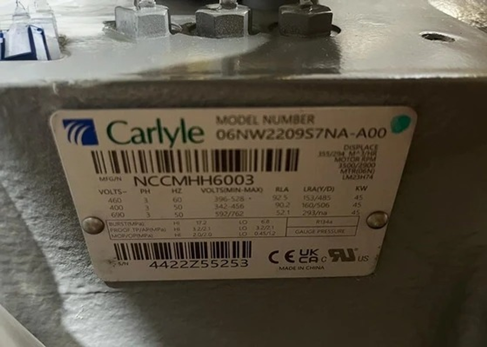 Винтовой полугерметичный компрессор Carlyle 06NW2250S7NA с мощностью 75 Hp