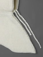 Капор женский вязаный молочный