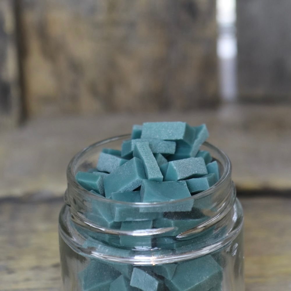 Смальта для мозаики колотая на модуль купить. Большой выбор цветов и оттенков.