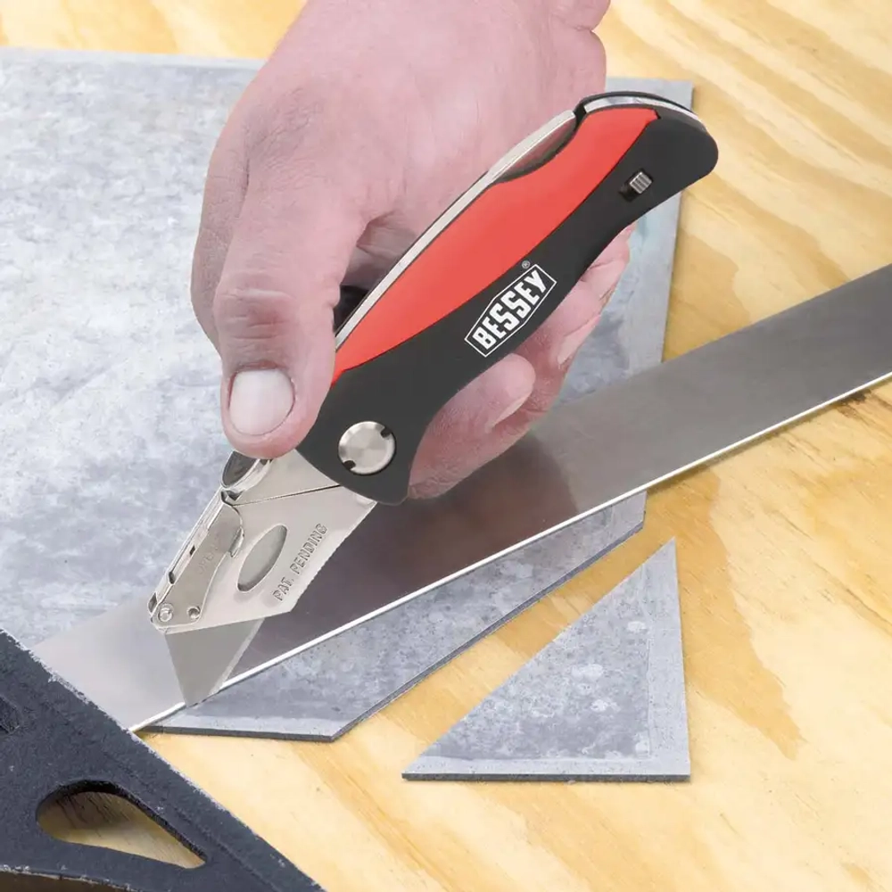 Нож складной BESSEY DBKPH-EU