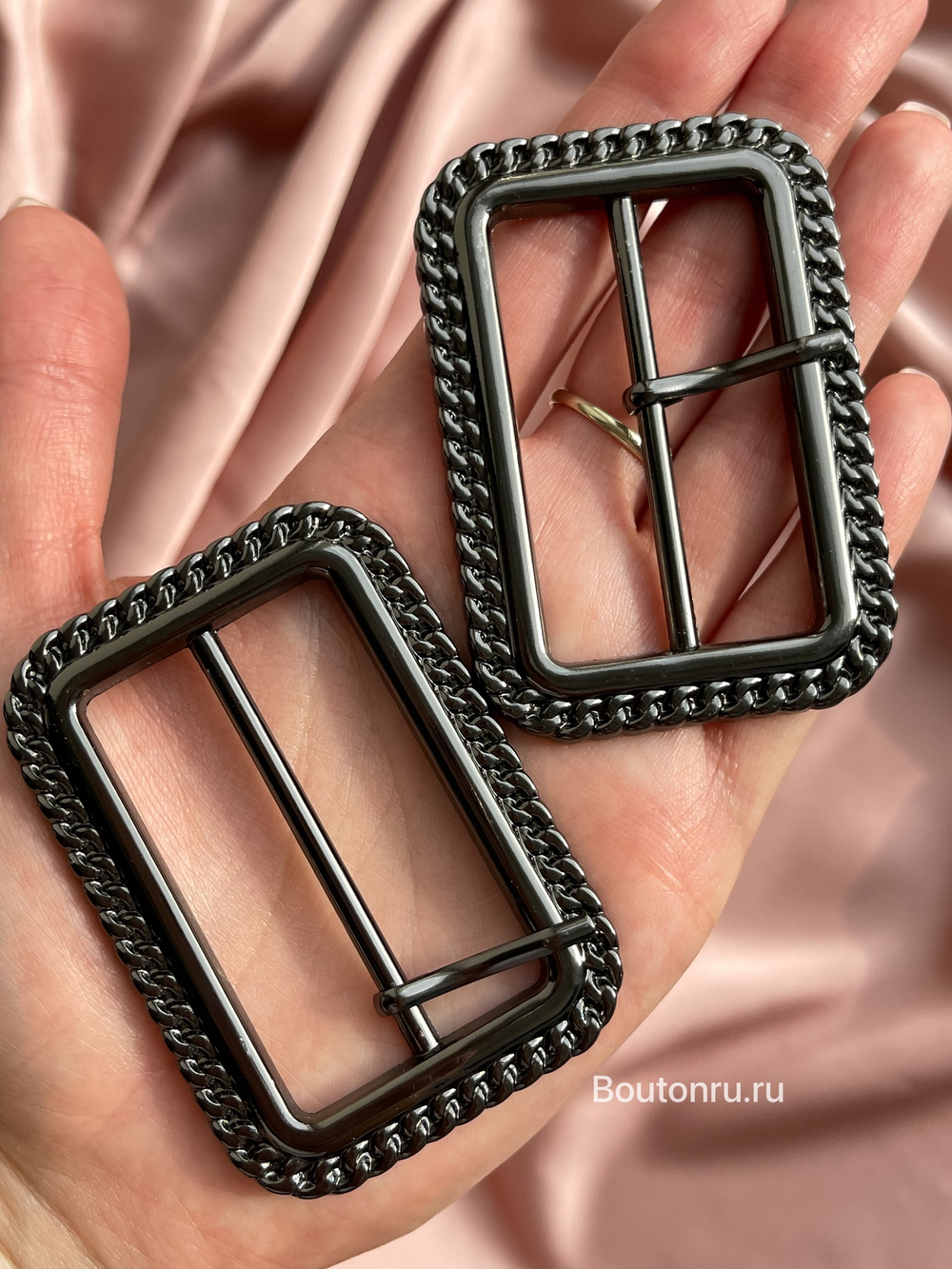 Пряжка графит цепь