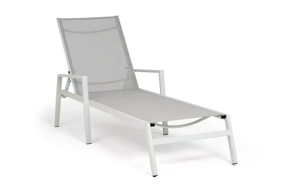 "Парма" шезлонг, каркас алюминий светло-серый (RAL7035) муар, ткань текстилен светло-серая