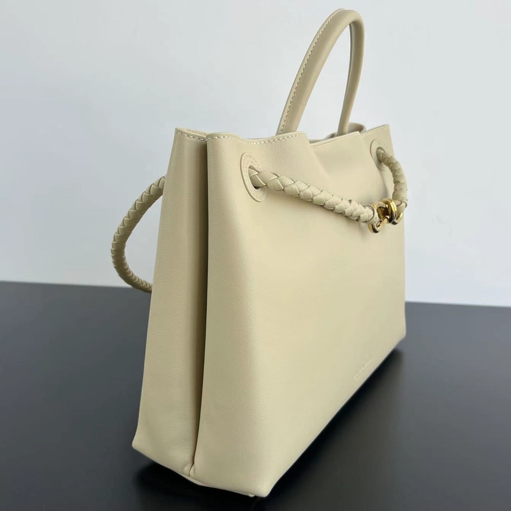 Bottega Veneta Medium Andiamo 32 cm