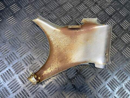 Крышка рамы левая Suzuki Intruder VS750 VR51A