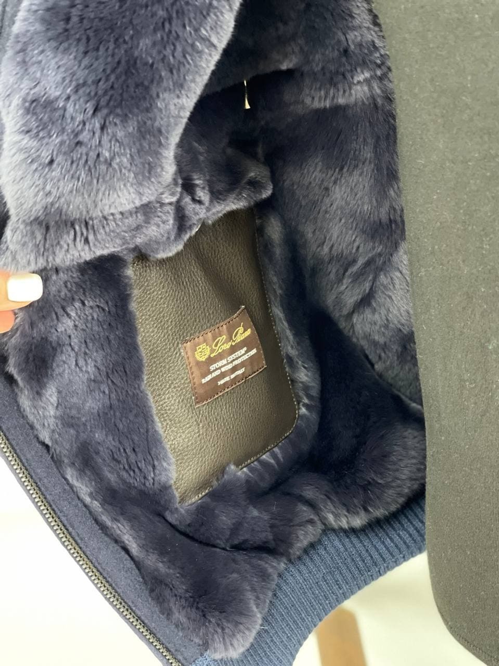 Меховой жилет Loro Piana