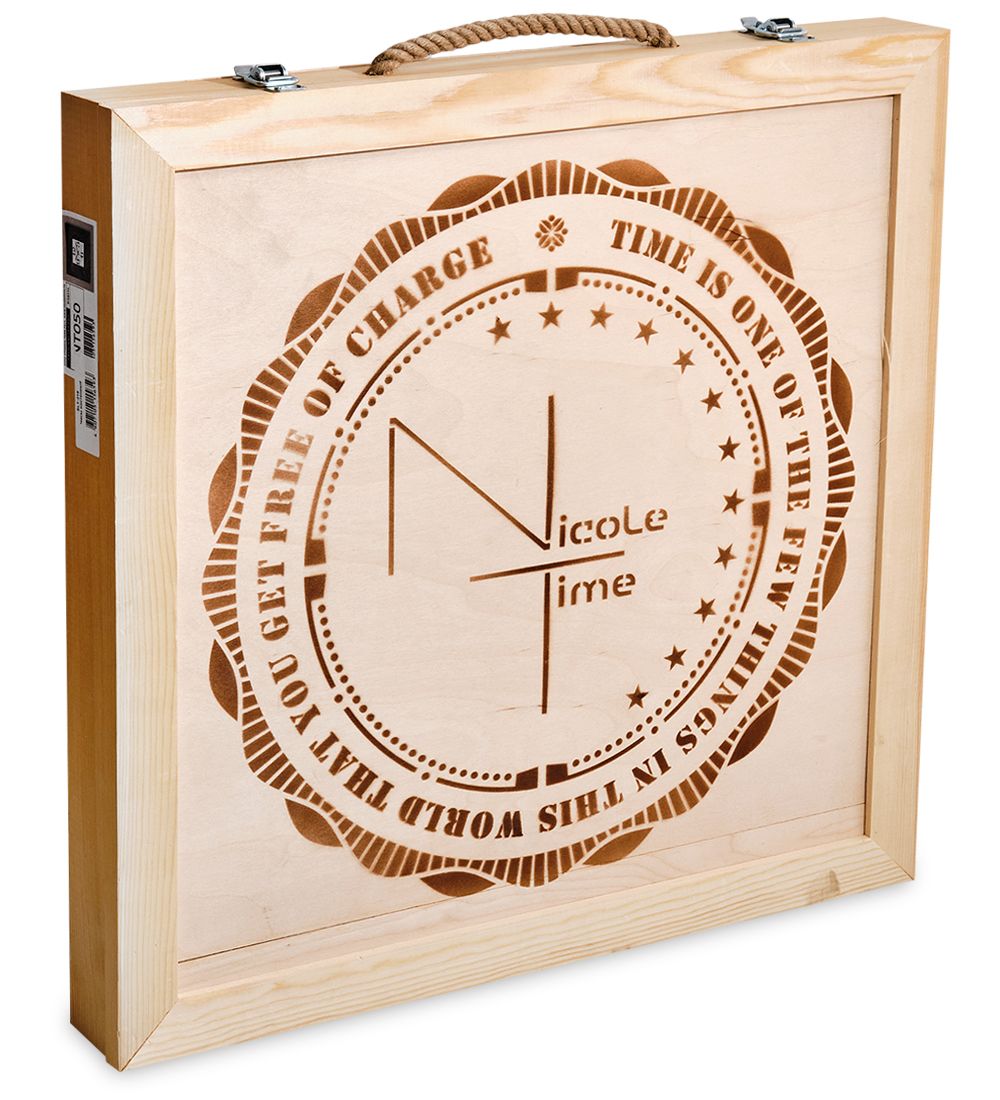 Салют SLT-218 Часы настенные