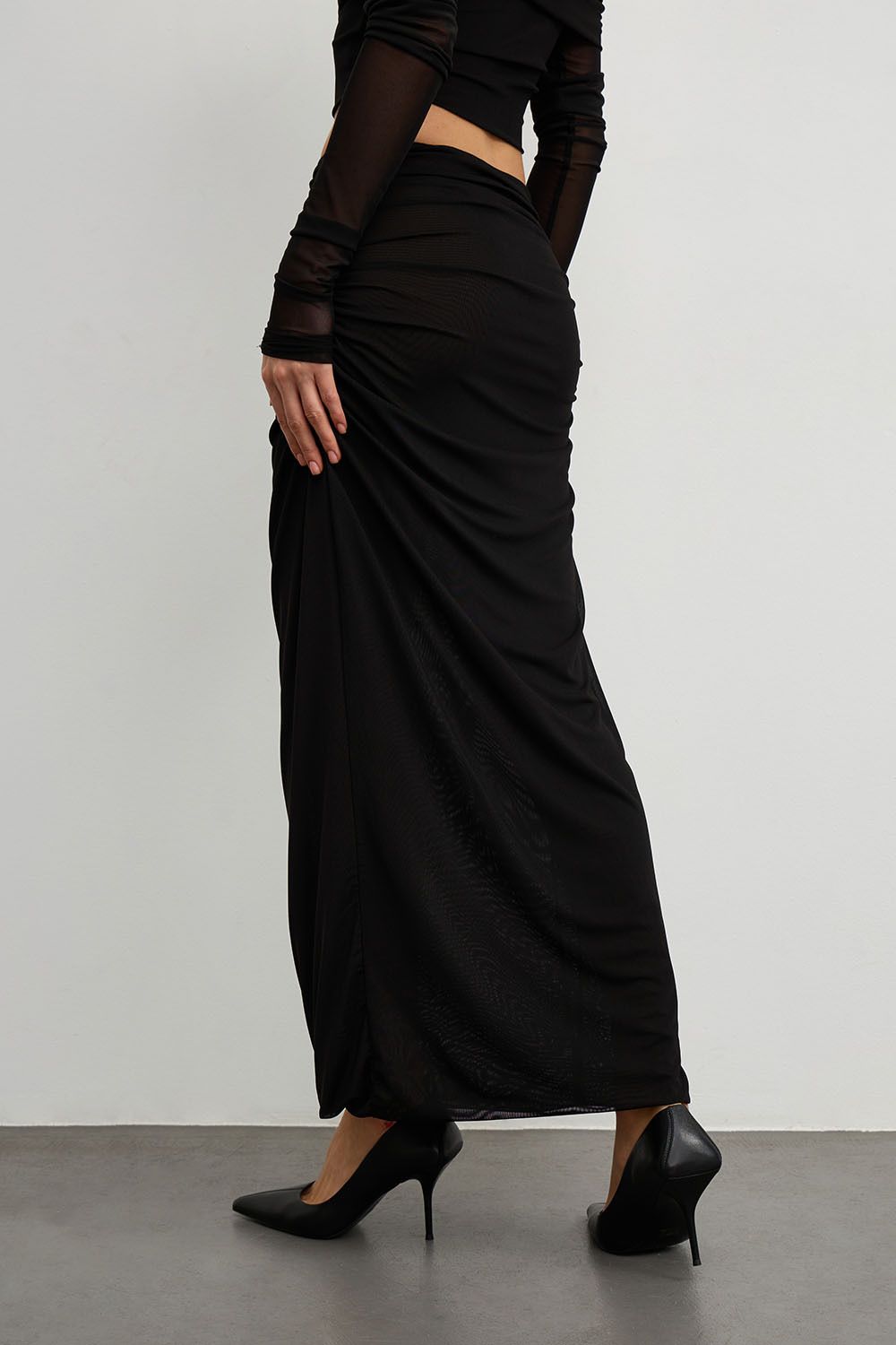 Юбка макси из сетки стрейч черного цвета