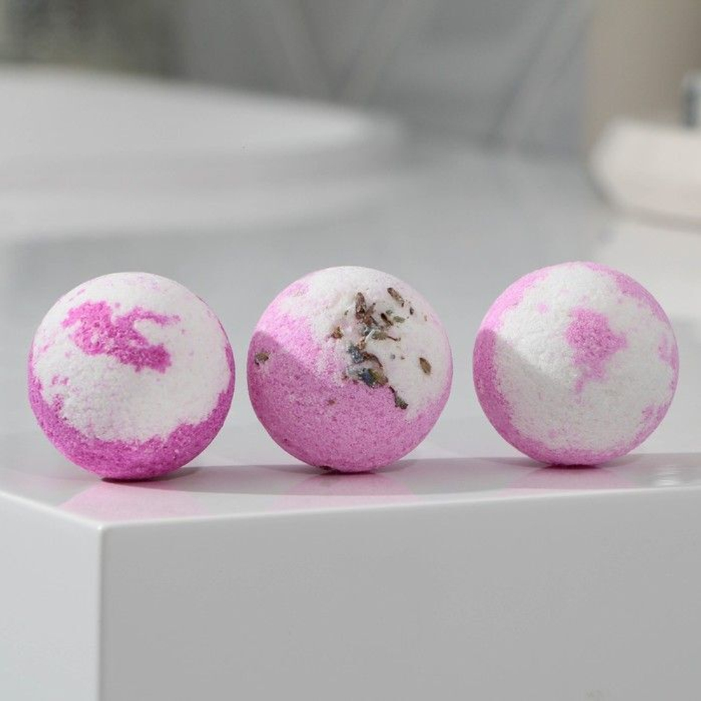 Набор из 3 бомбочек для ванны «Утро в Провансе» с ароматом лаванды (Цвет: не задано)