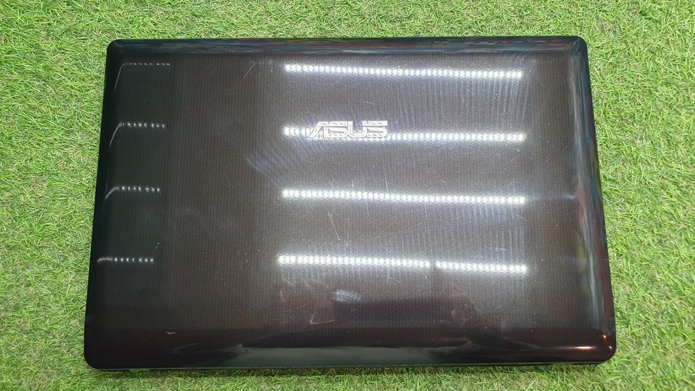 Ноутбук ASUS i5/4 Gb