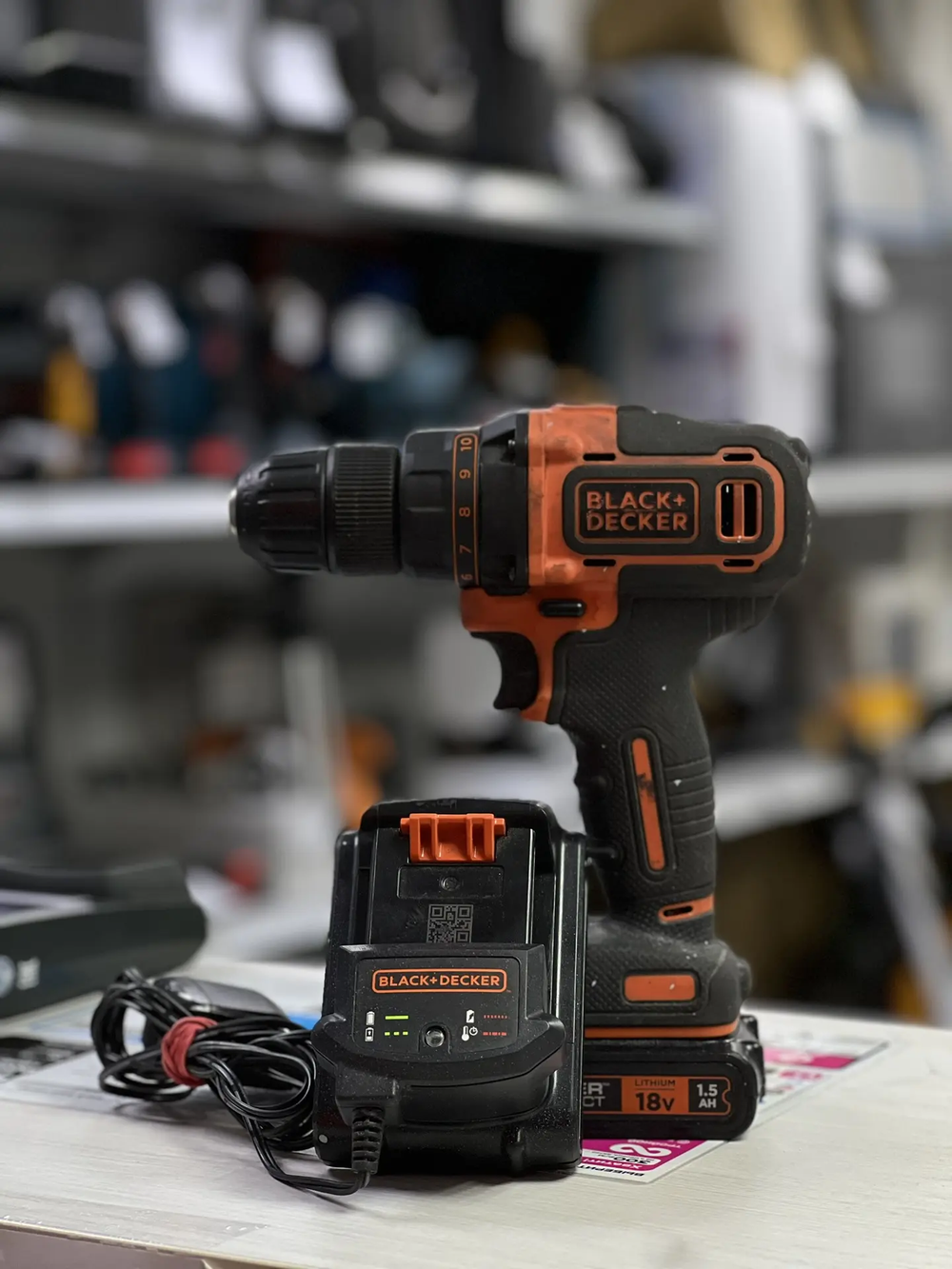 Дрель-шуруповёрт BLACK+DECKER