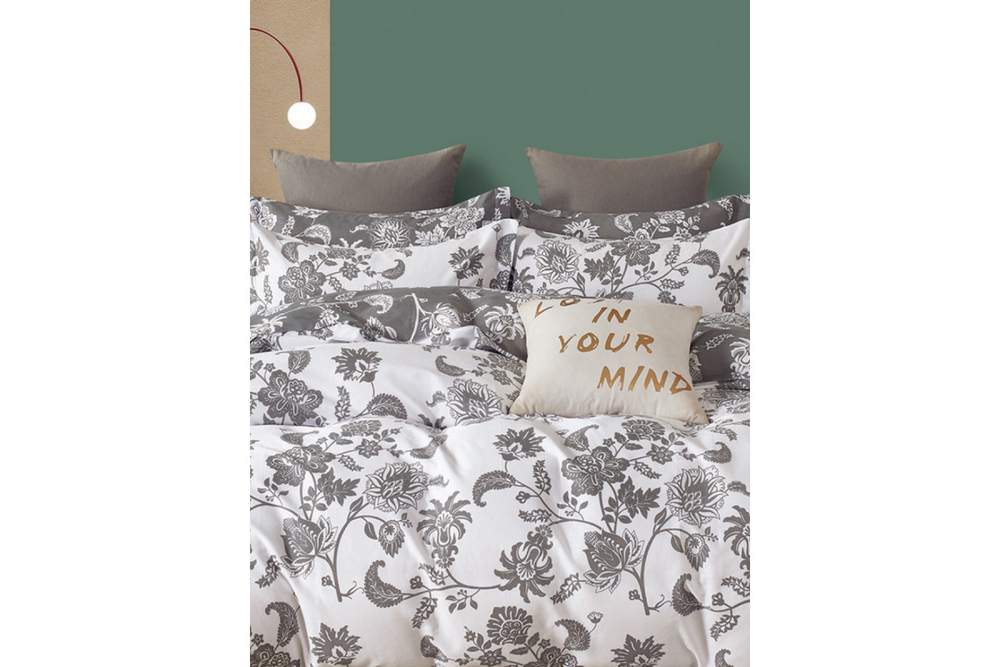 Постельное белье GoodNight Сатин Делюкс 15 с компаньоном евро (с нав. 50х70)