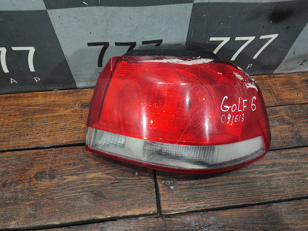 Фонарь задний правый Volkswagen Golf 6 08-12 Б/У Оригинал 5K0945096E