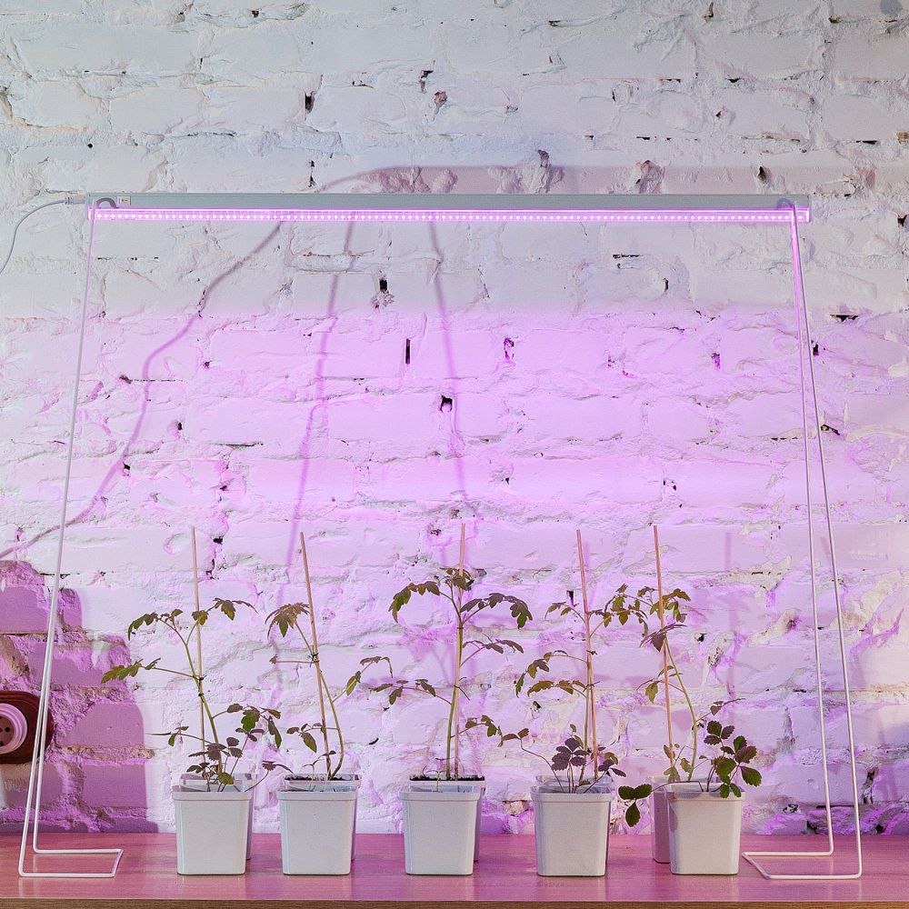 ULI-P21-24W-SPSB IP40 WHITE Светильник для растений светодиодный линейный. 872мм. выкл. на корпусе. Алюминий. Спектр для рассады и цветения. TM Uniel