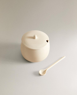 ZARA HOME ОДНОТОННАЯ САХАРНИЦА ИЗ КЕРАМИКИ С ЛОЖКОЙ, КРЕМОВЫЙ