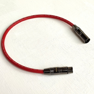 DAXX R389 Балансный 1XLR-1XLR кабель (папа-мама) из посеребренной бескислородной меди. High Grade D=9mm (1шт.)