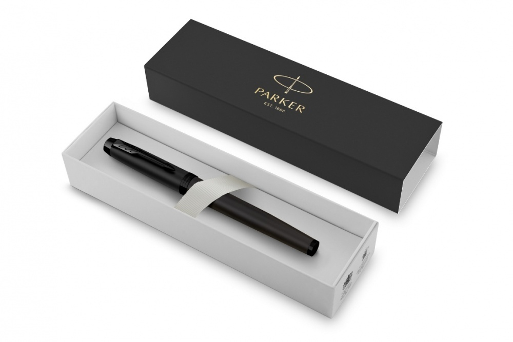 Ручка-роллер Parker  IM Achromatic, Black BT, стержень: F, цвет чернил: black, в подарочной упаковке.