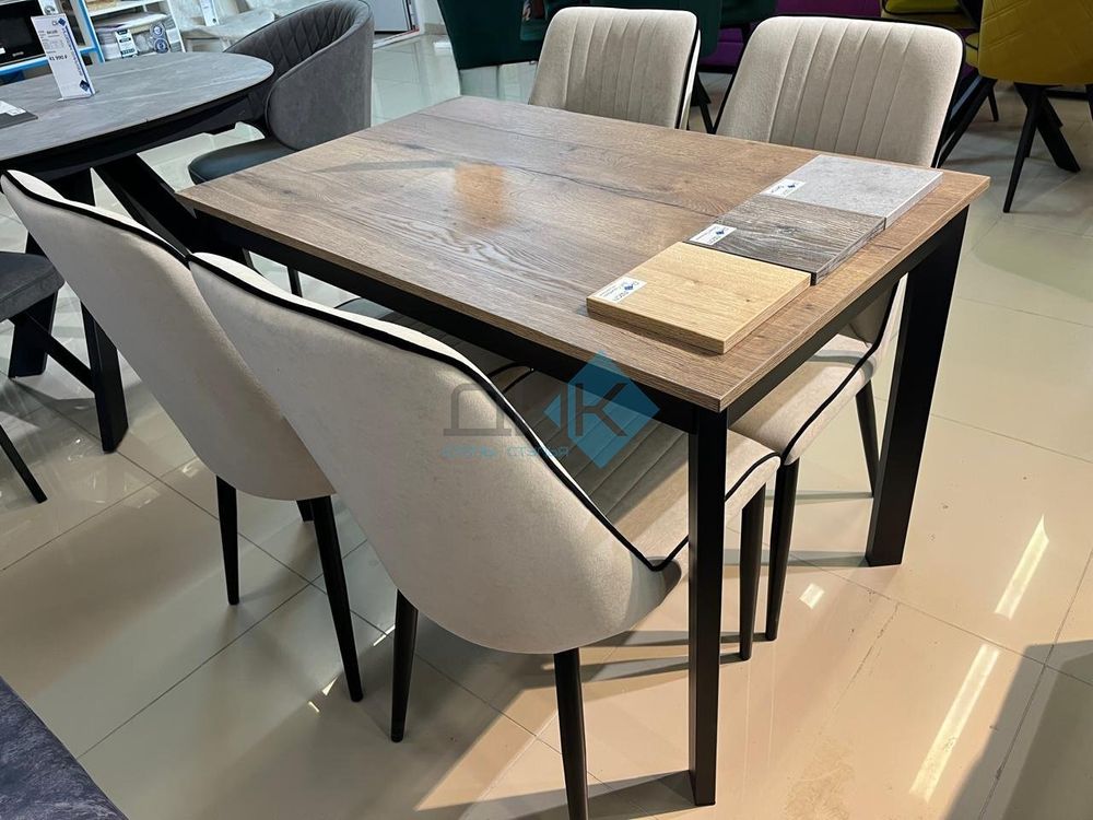 Стул DikLine 325 опоры чёрные