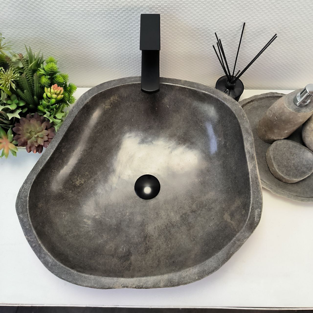 Раковина из речного камня RS-63864 (52*49*15) 0123