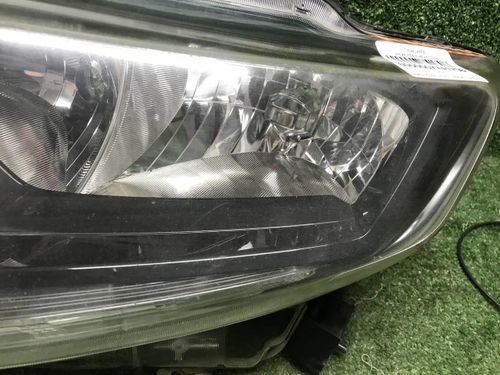Битая Фара левая Nissan X-Trail t32 13-19 галоген