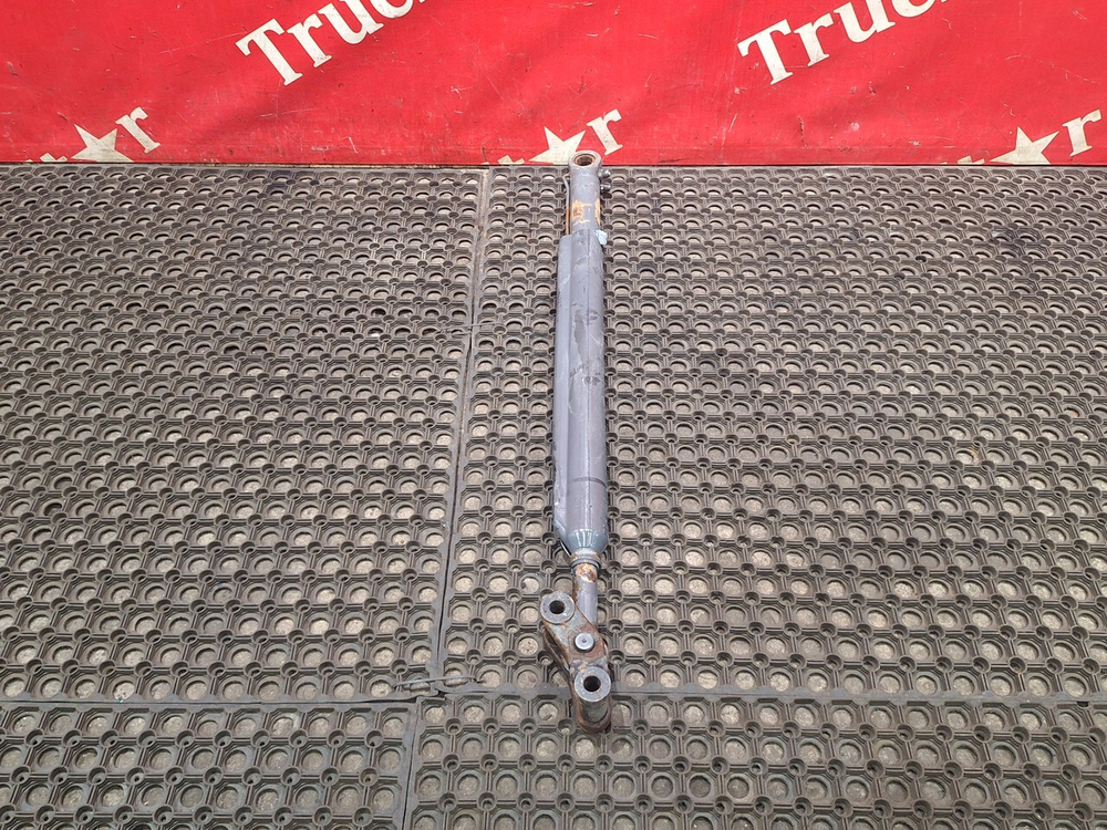 Цилиндр подъема кабины 2018г