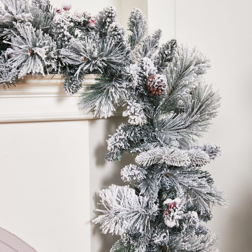 Хвойная гирлянда заснеженная "Glace" литая+пвх