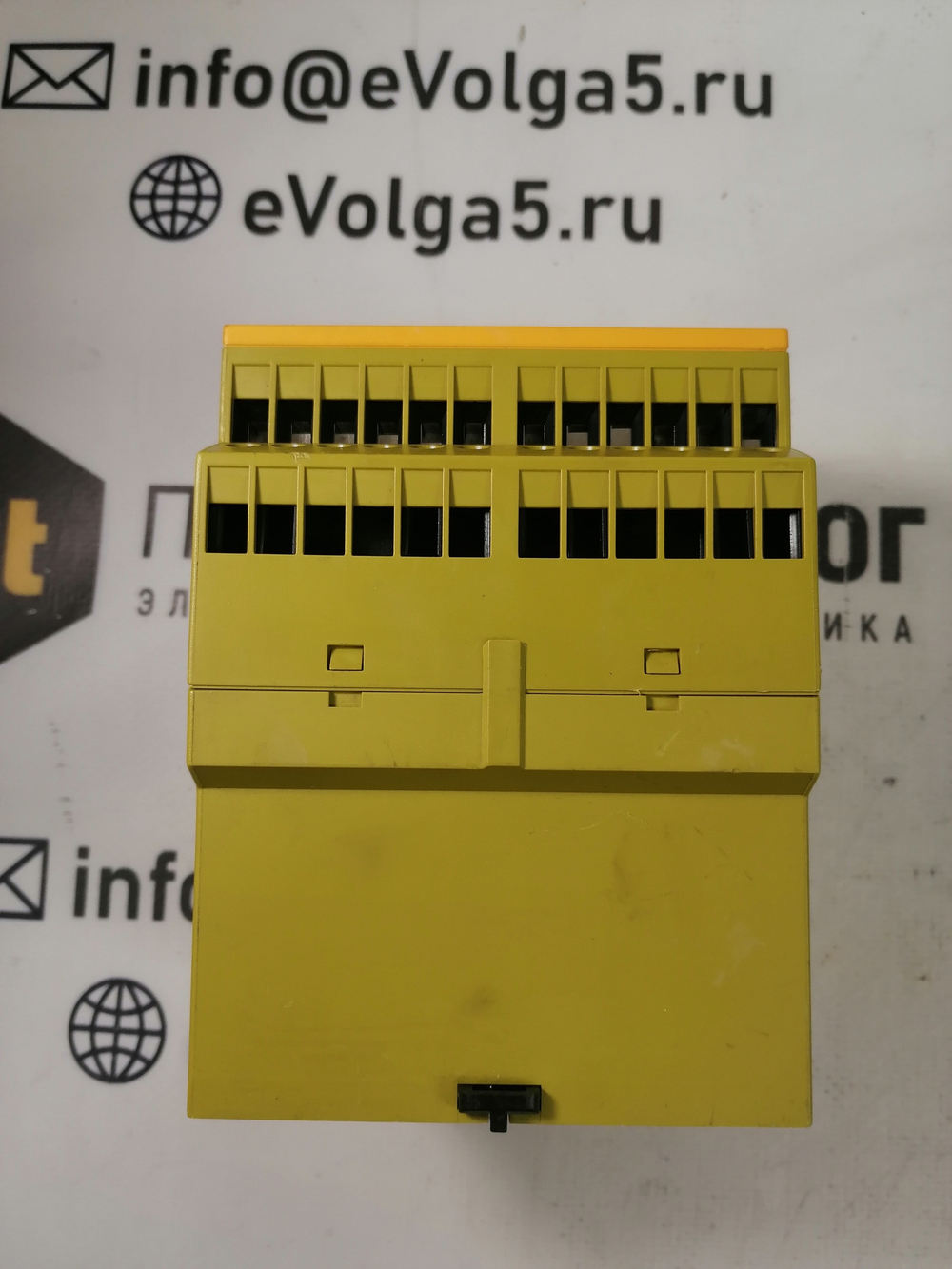 PILZ PNOZ X10 24VDC 6n/o 4n/c 3LED б/у