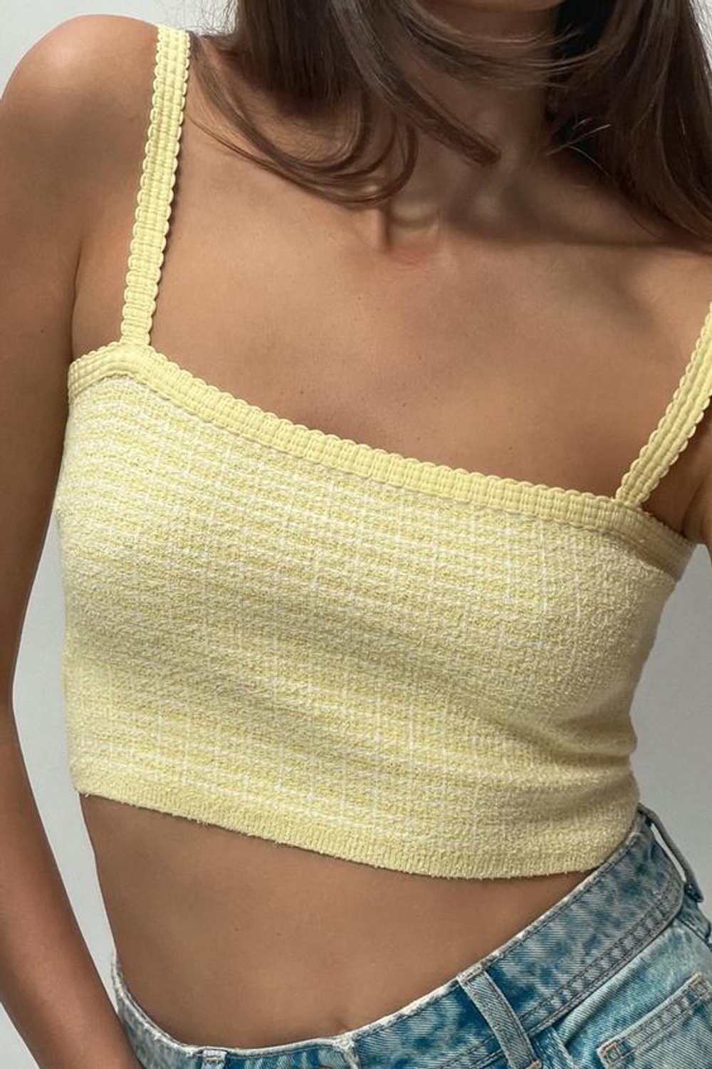 ZARA УКОРОЧЕННЫЙ ТРИКОТАЖНЫЙ ТОП, ЖЕЛТЫЙ