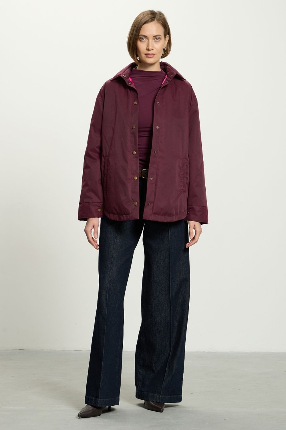 Джинсы синие со стрелкой