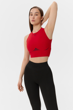 Топ с контрастным принтом