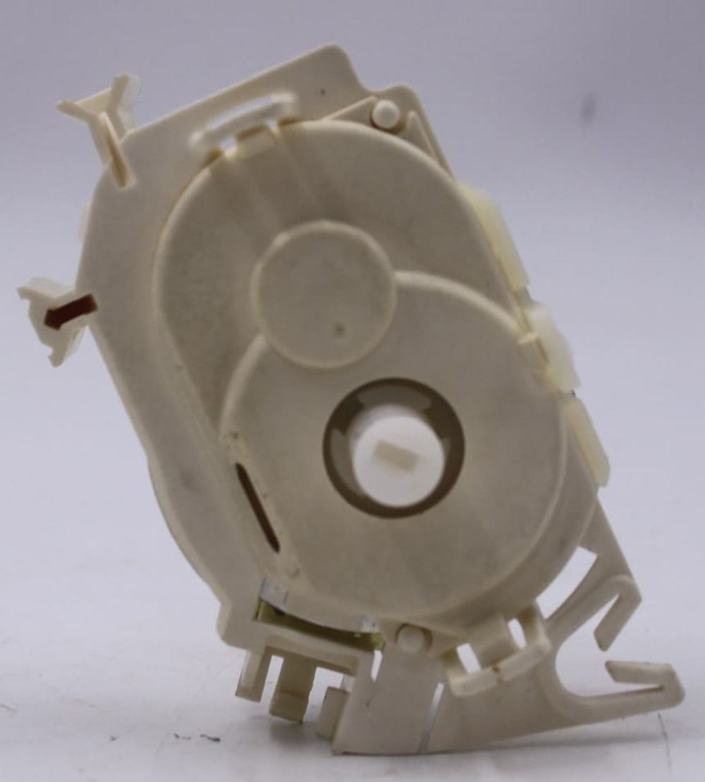 Актуатор GM 21400/00 для посудомоечной машины Smeg