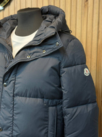 Пуховик Moncler