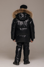 Куртка (пух) с капюшоном + полукомбинезон (пух) G'n'K Черный/На воротнике: трикотажная вставка с логотипами Мальчик