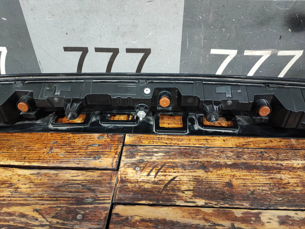 Фонарь зaдний центральный Jaecoo J7 23-нв Б/У Оригинал 605001226AA