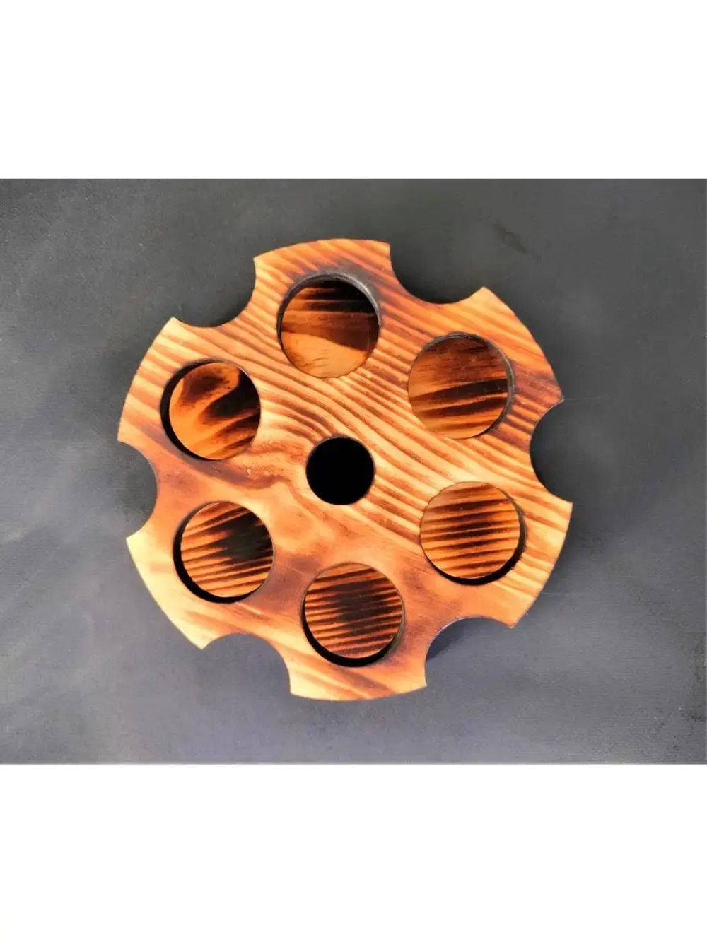 Деревянная шотница из кедра с 6 стопками.