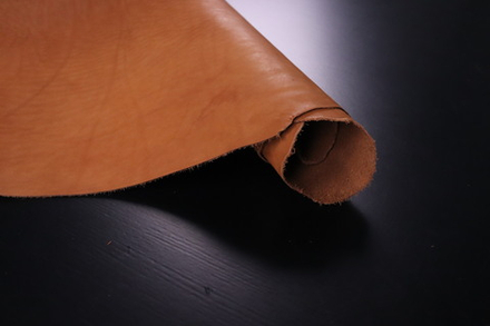 1,2-1,4 Юфть коньяк в целых кожах