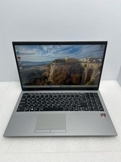 Ноутбук Sony VAIO (NE15V2IN068P) 15.6"/AMD Ryzen 3 3200U/RAM 8GB/SSD 512GB/AMD Radeon Vega 3/1920*1080/IPS/Windows 11/Подсветка кл-ры: LED/Cеребристый. Состояние: С2/не ориг. зарядка