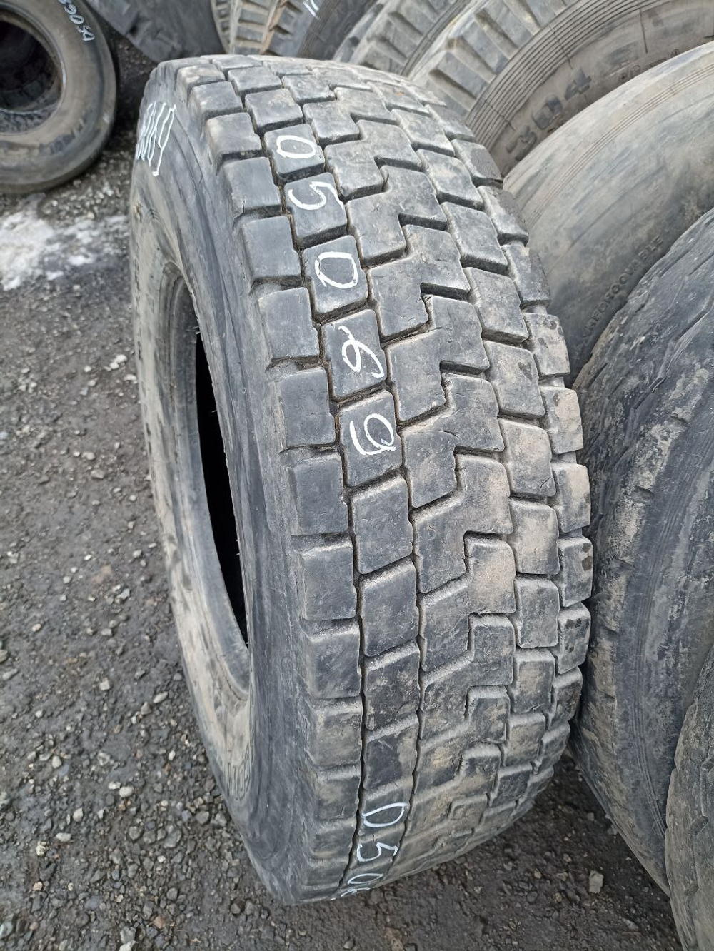 315/80R22.5 Double coin RLB450 шина б/у