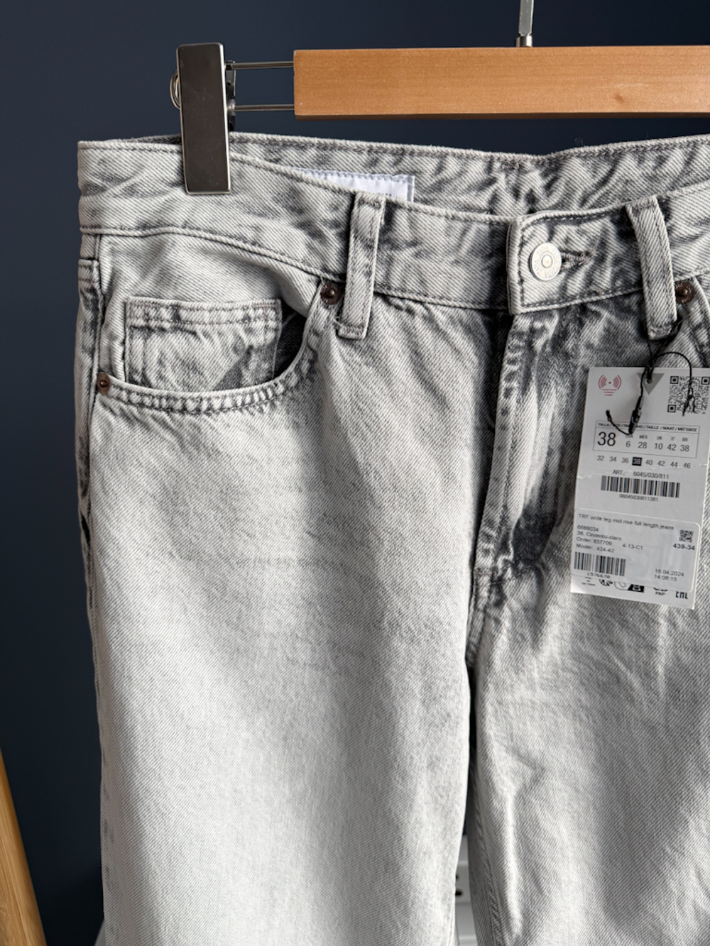 Новые джинсы Zara, S