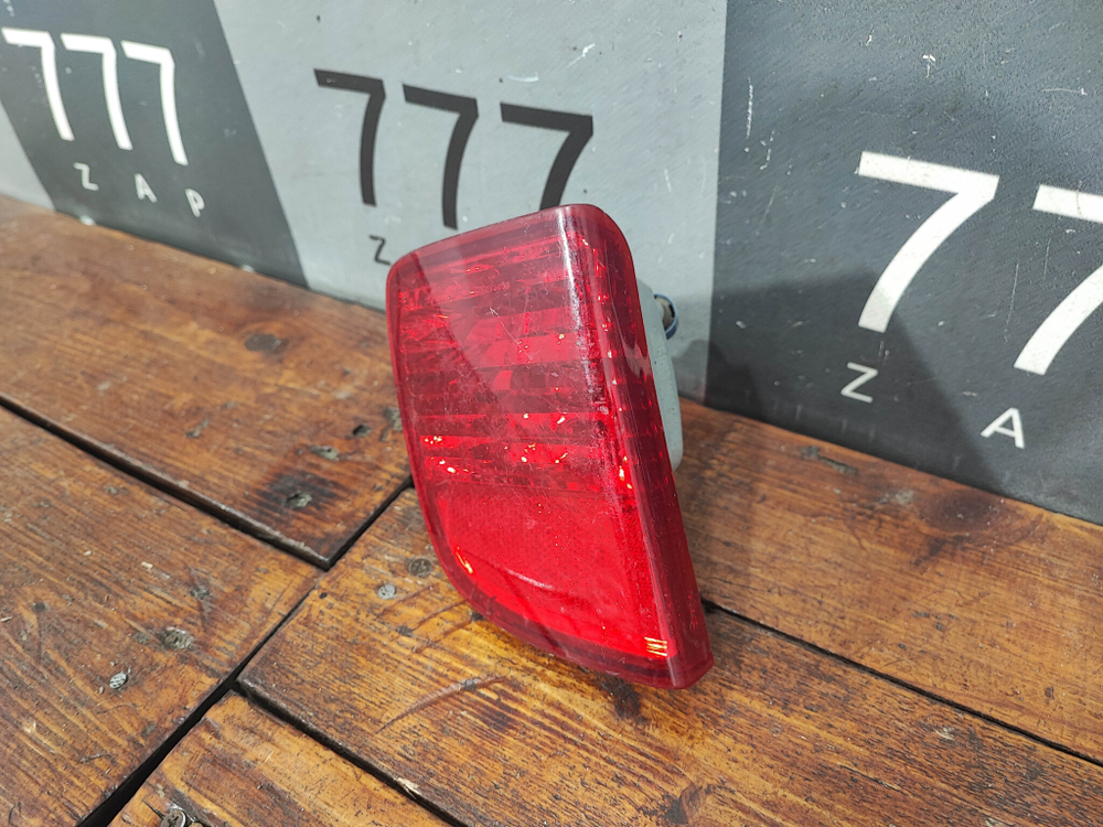 ПТФ задний левый Toyota Land Cruiser 200 07-15 Б/У Оригинал 8145660031