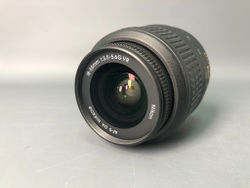 Nikon 18-55mm f/3.5-5.6G AF-S VR DX Нерабочий.