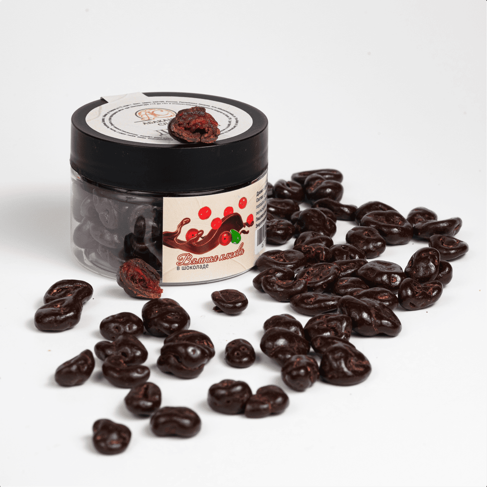 Драже с клюквой в горьком шоколаде