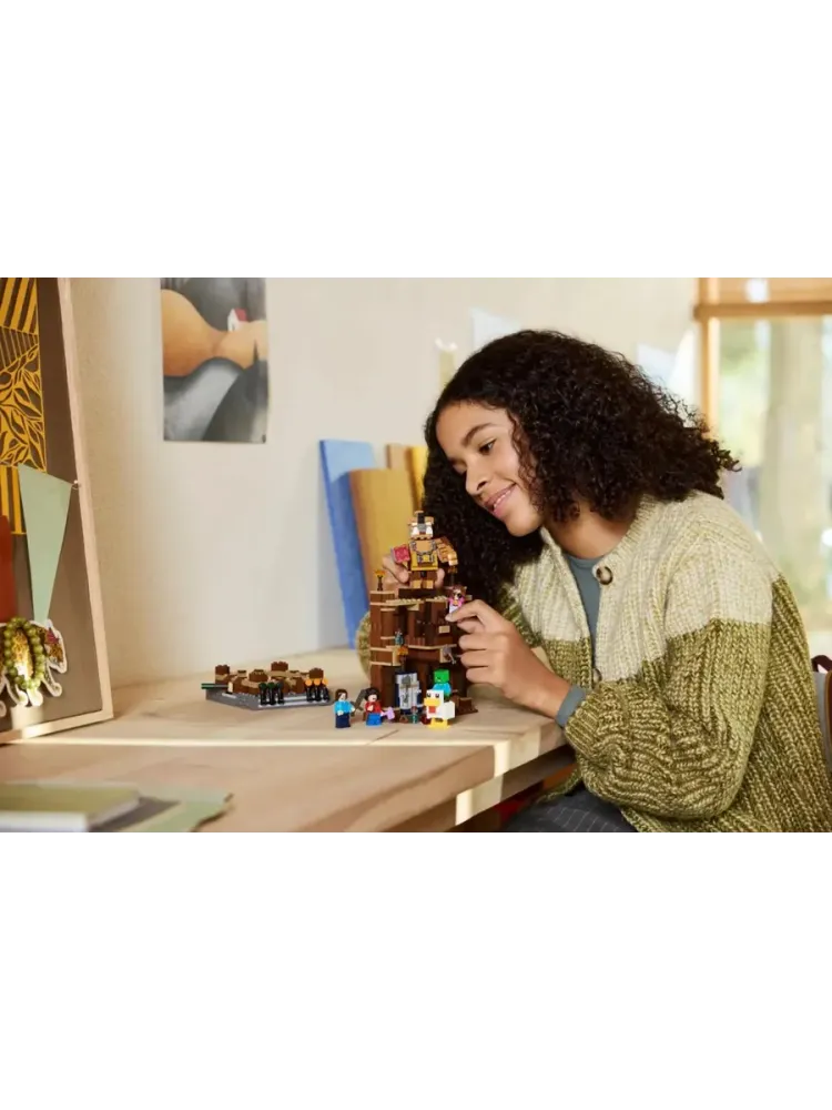 Конструктор Minecraft 21272 Боевой ринг в лесном особняке