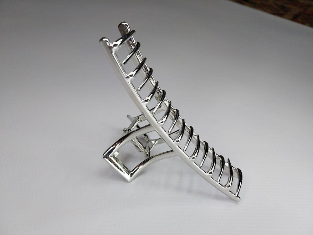 Заколка Краб. Модерн. Усиленная. Металлическая. Для прически хвост. Для всех типов волос. Цвет серебро