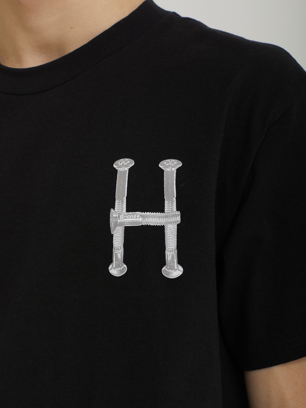 Мужская Футболка H Bolts Tt