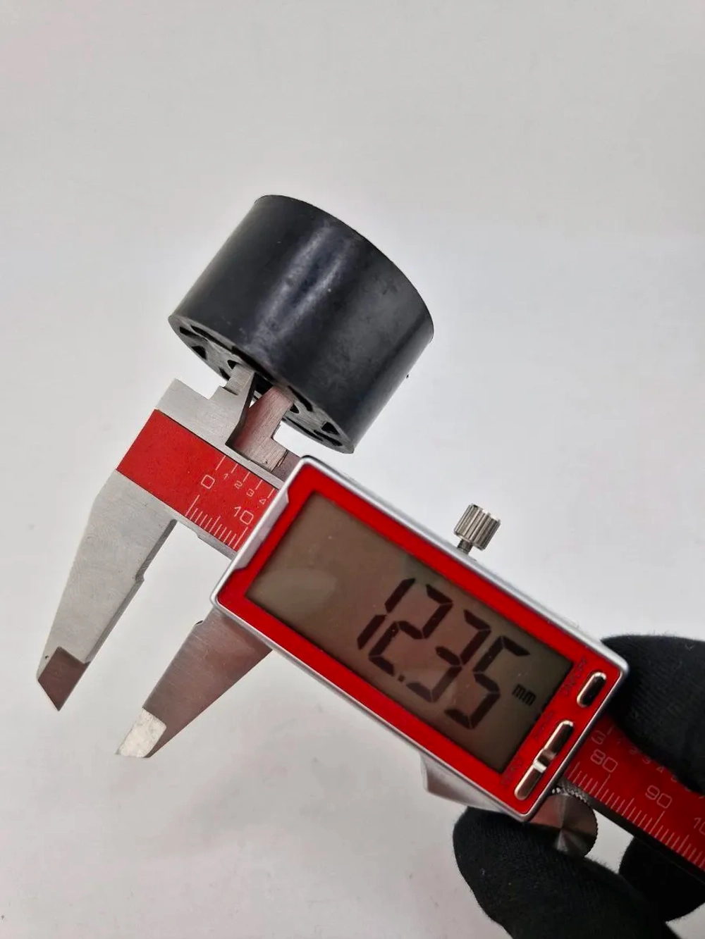 -+ Ролик натяжителя приводной цепи 10 мм для мототехники