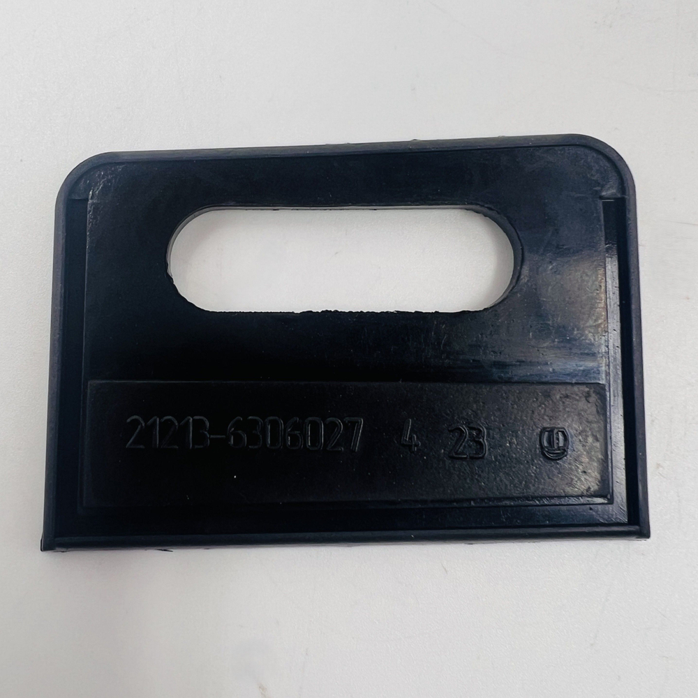 Прокладки на петли двери задка для Лада Нива комплект 2шт.